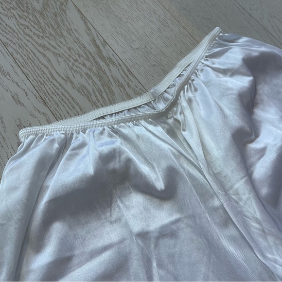 Vintage White Lace Trim 100% Nylon High Rise Wide Leg Bloomers Pettipants Shorts - Picture 4 of 16